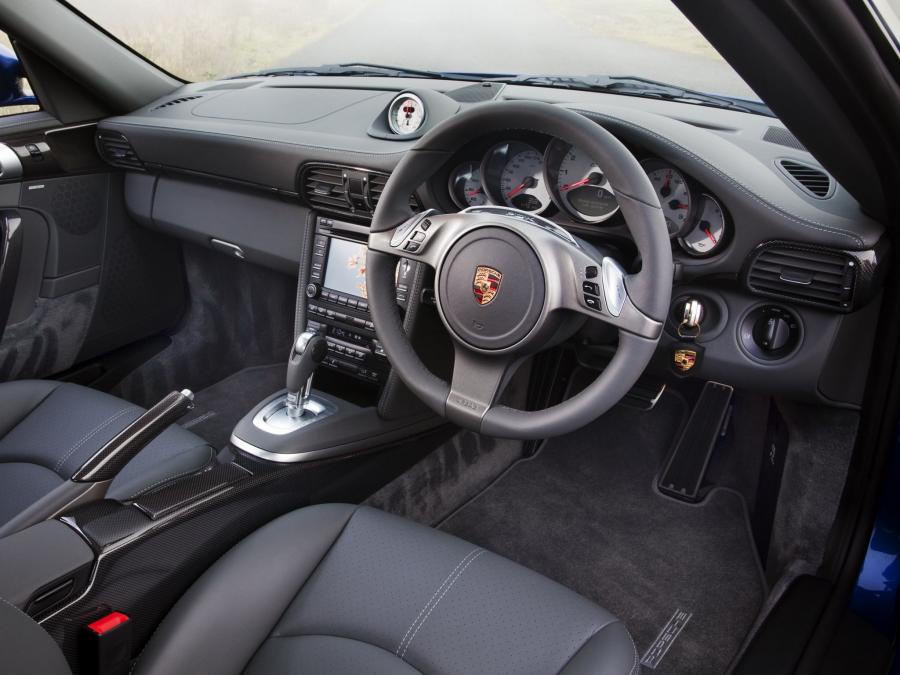  Porsche 911 Turbo Coupe 2009 года  (UK) (фото 3 из 14)